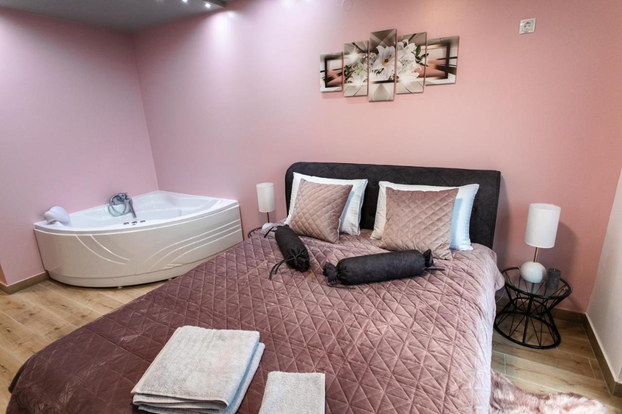 Room Jacuzzi “Athena” Subotica Dış mekan fotoğraf